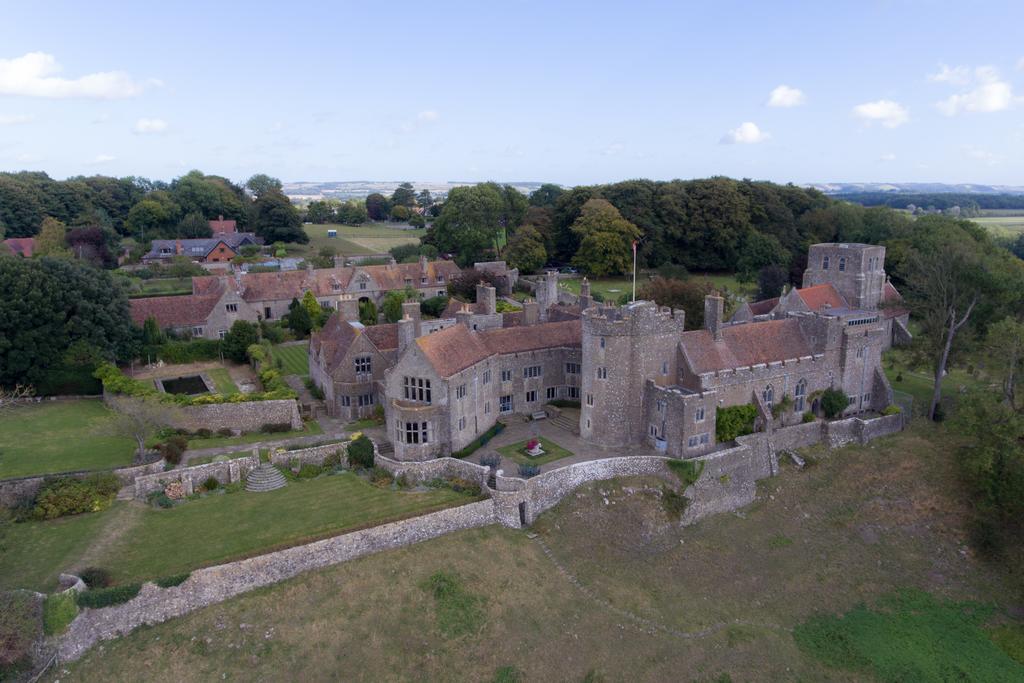 Lympne Castle Cottages Hythe  Esterno foto
