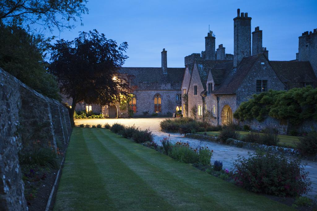 Lympne Castle Cottages Hythe  Esterno foto