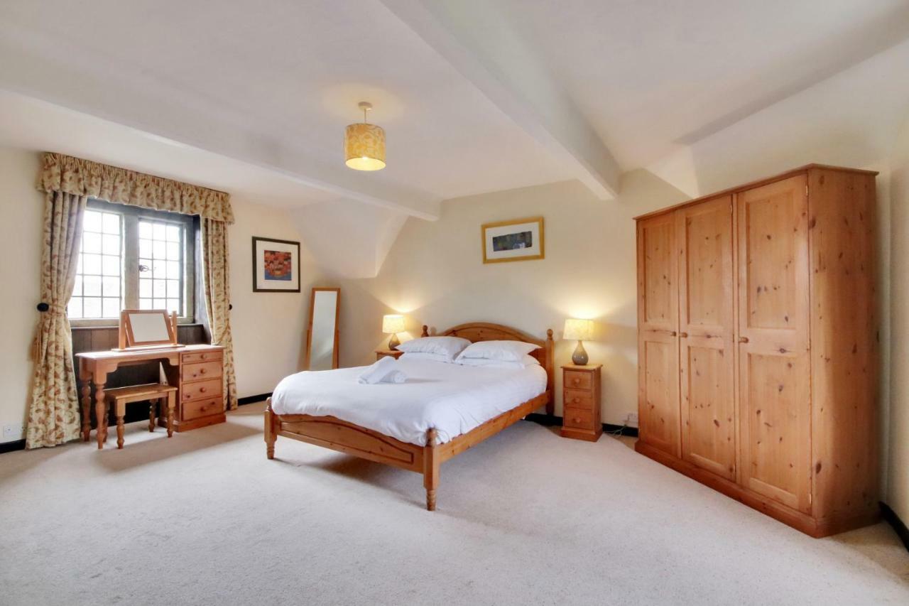 Lympne Castle Cottages Hythe  Esterno foto