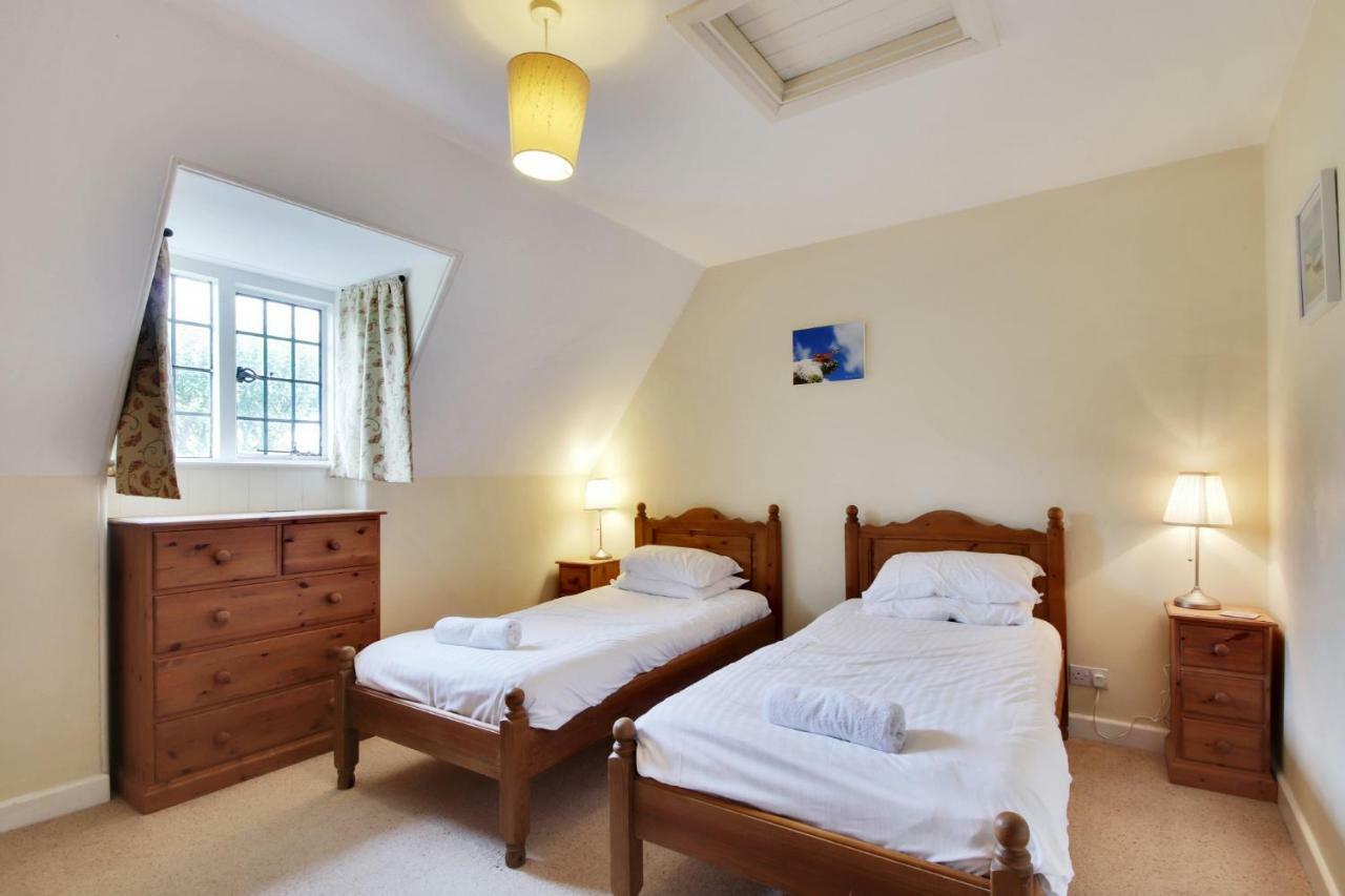 Lympne Castle Cottages Hythe  Esterno foto