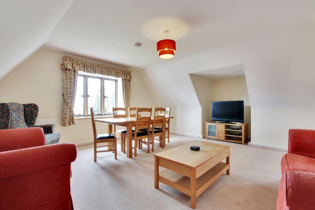 Lympne Castle Cottages Hythe  Esterno foto